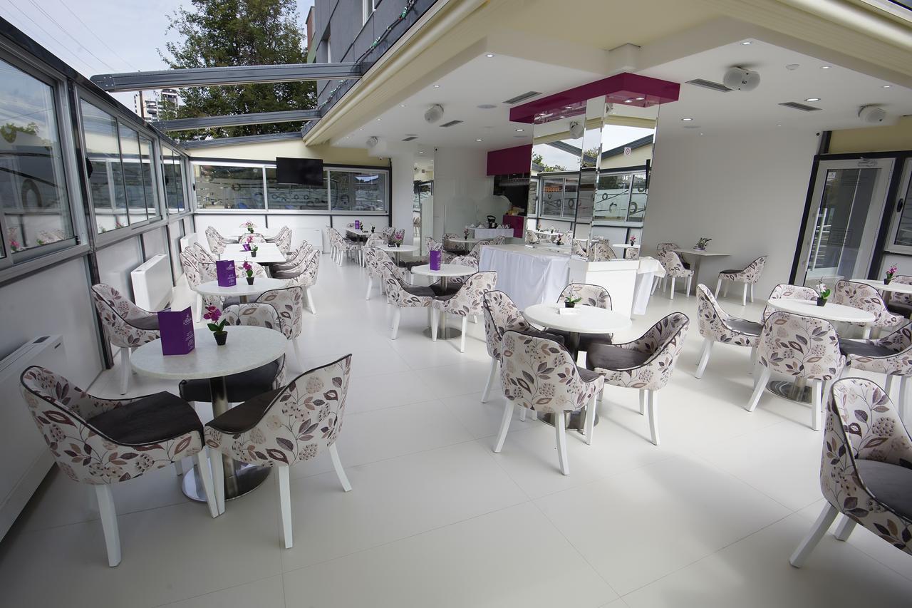 Astera Apart Hotel Skopje Luaran gambar