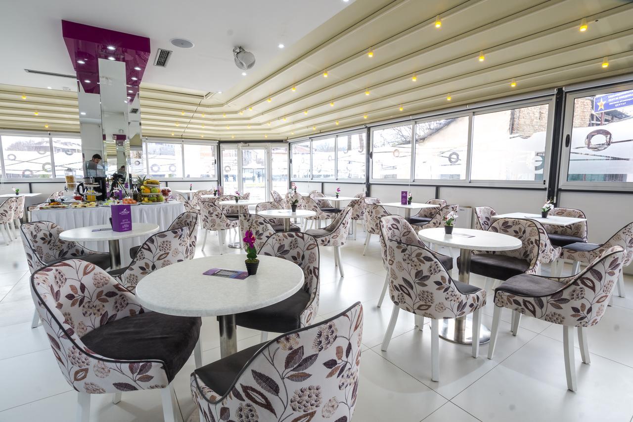 Astera Apart Hotel Skopje Luaran gambar